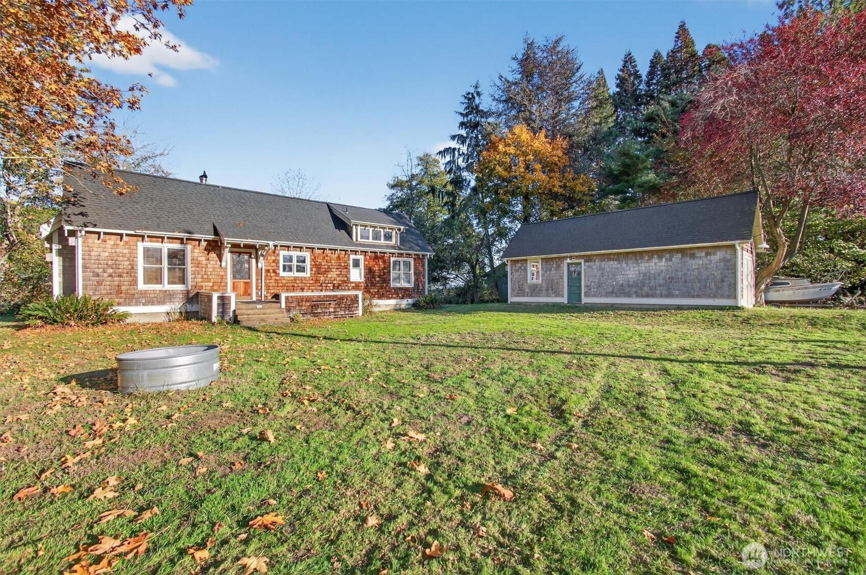 357 East Birnie Slough Road Cathlamet, WA 98612 - Photo 3 of 37