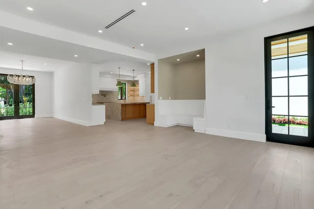 $8,575,000 | 3408 Washington Road, West Palm Beach, FL 33405