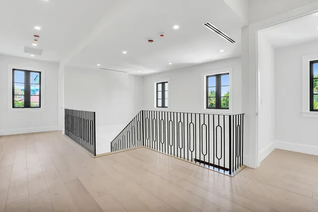 $8,575,000 | 3408 Washington Road, West Palm Beach, FL 33405