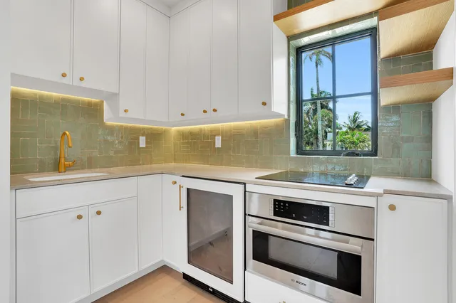 $8,575,000 | 3408 Washington Road, West Palm Beach, FL 33405