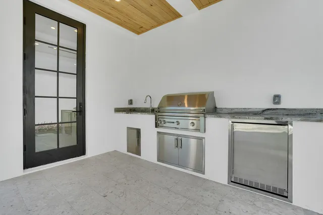 $8,575,000 | 3408 Washington Road, West Palm Beach, FL 33405