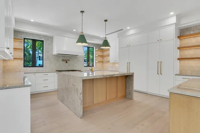 $8,575,000 | 3408 Washington Road, West Palm Beach, FL 33405