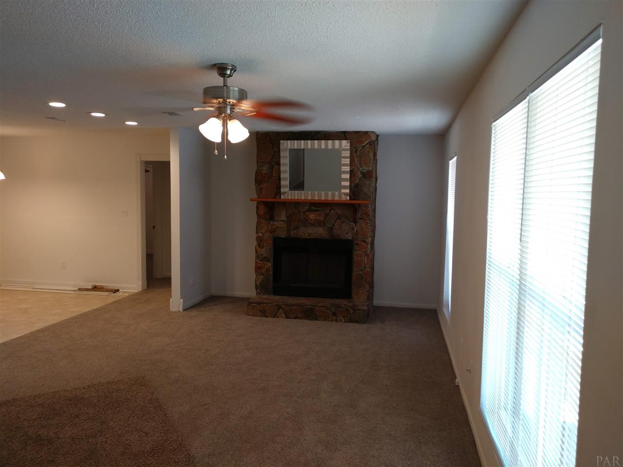 6207 Wyndotte Road Pensacola, FL 32526 - Photo 3 of 44