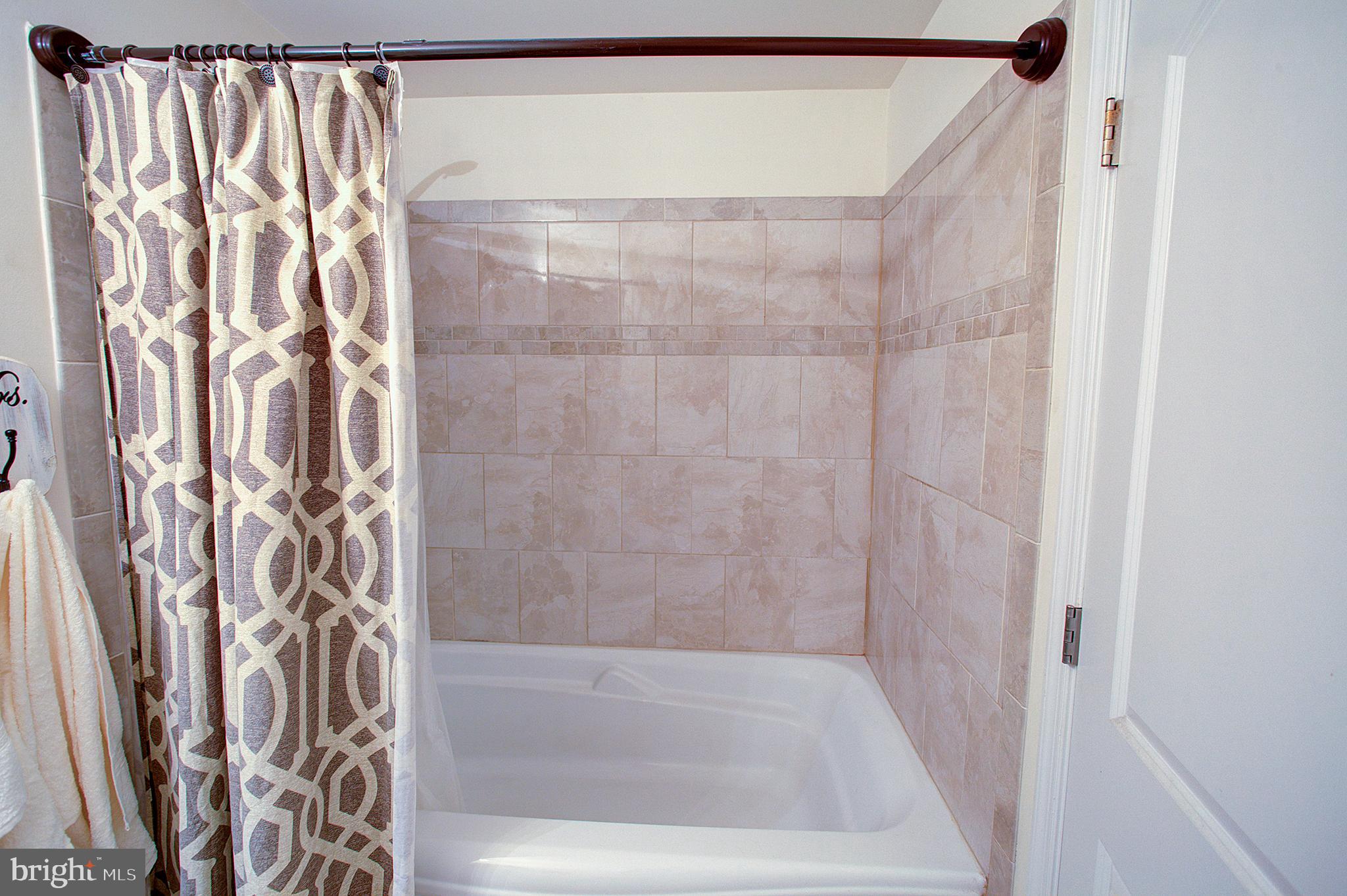 141 Buchanan Lane Inwood, WV 25428 - Photo 19 of 32 Custom tile surround