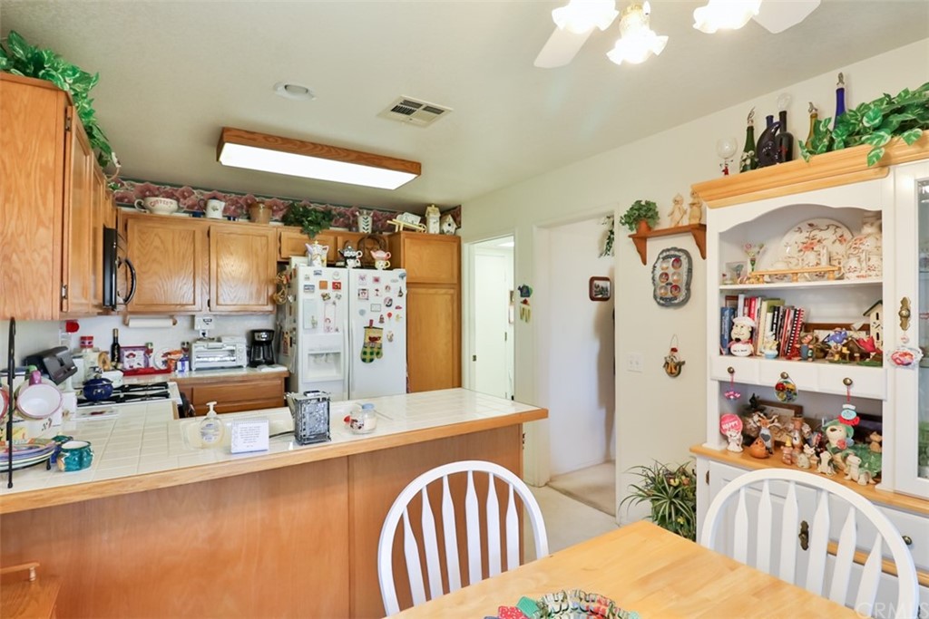 831 Balsam Way Hemet, CA 92545 - Photo 13 of 45