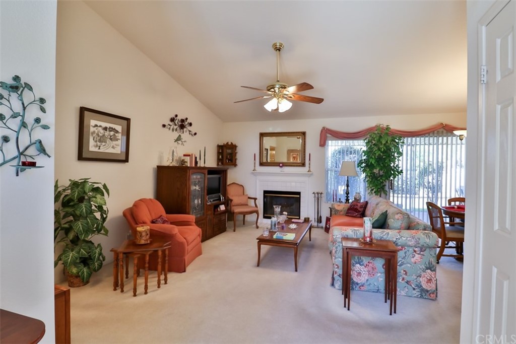 831 Balsam Way Hemet, CA 92545 - Photo 3 of 45