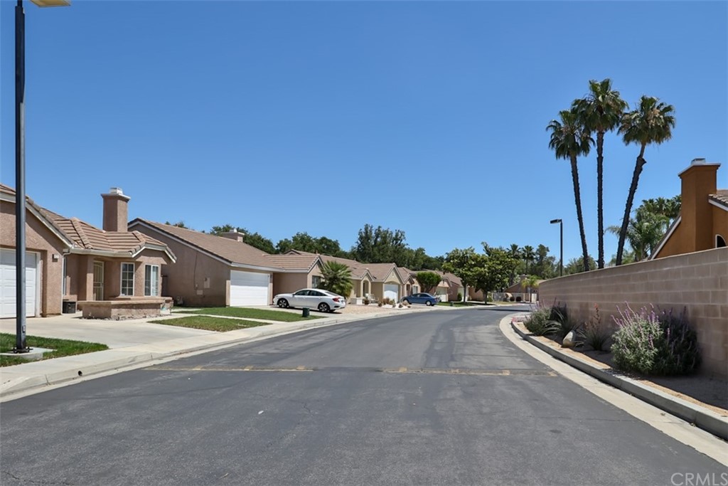 831 Balsam Way Hemet, CA 92545 - Photo 34 of 45