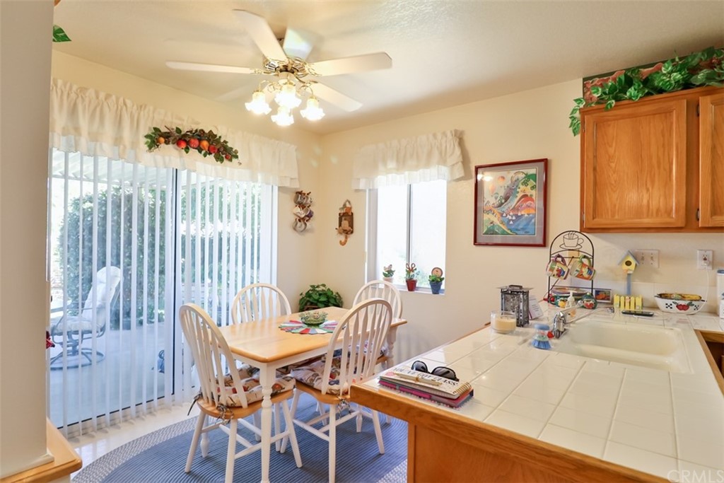 831 Balsam Way Hemet, CA 92545 - Photo 7 of 45