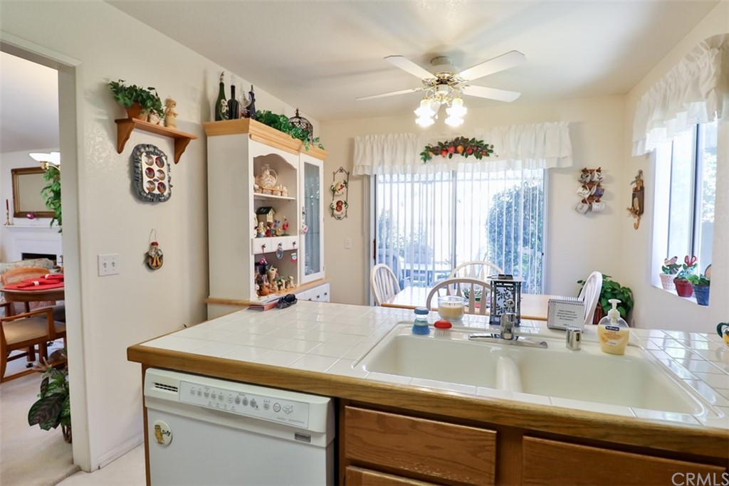 831 Balsam Way Hemet, CA 92545 - Photo 9 of 45