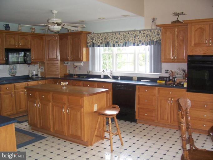 2708 Poffenberger Road Middletown, MD 21769 - Photo 6 of 11 Kitchen #2