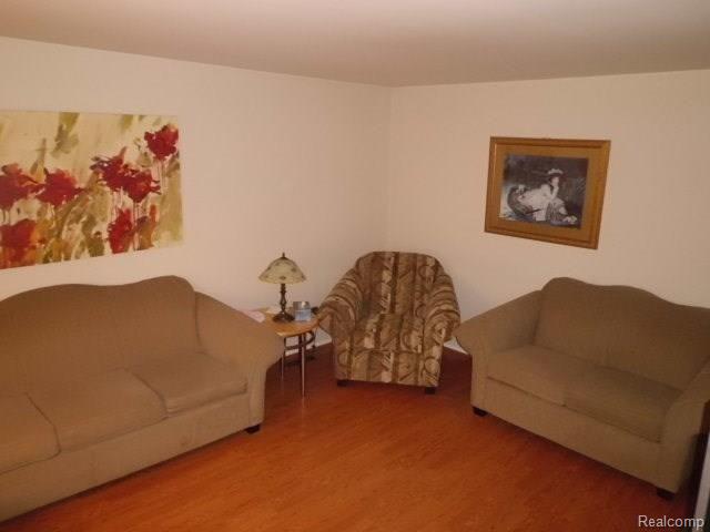 5214 East 11 Mile Road Warren, MI 48091 - Photo 7 of 8 Living toom.jpg