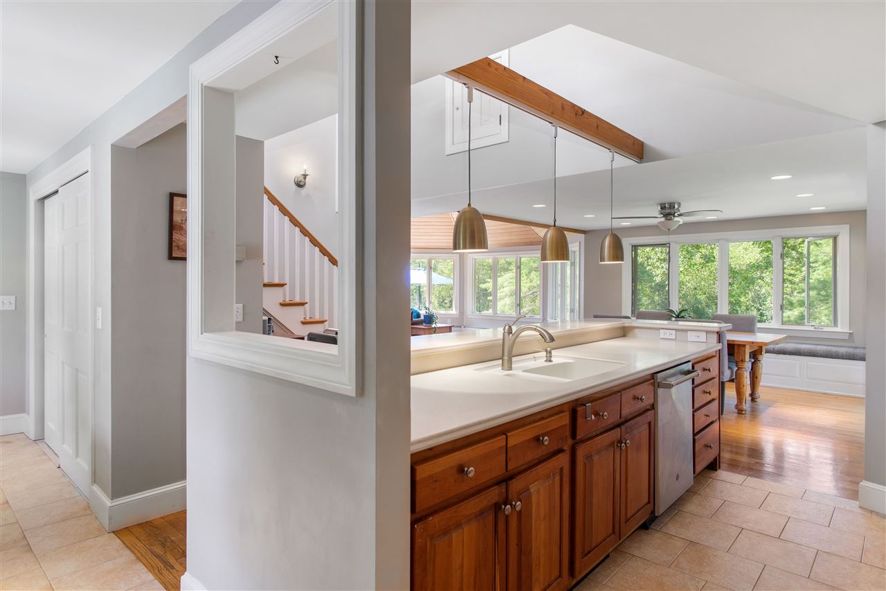 371 Washington Road Rye, NH 03870 - Photo 11 of 37