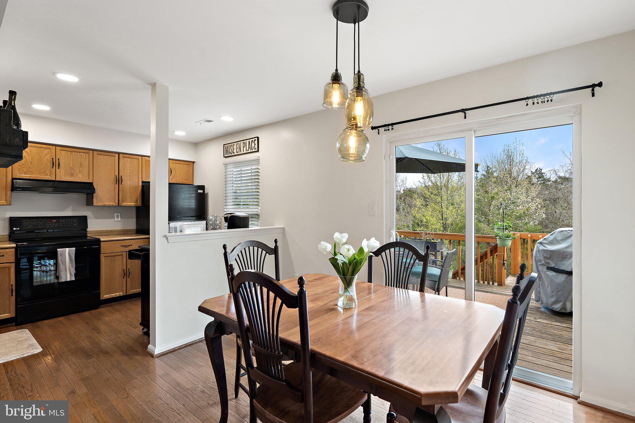 14801 Rising Sun Lane Haymarket, VA 20169 - Photo 12 of 39 Dining room with door to deck