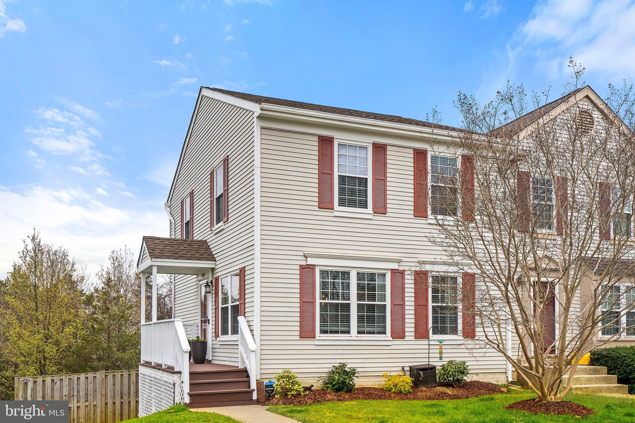 14801 Rising Sun Lane Haymarket, VA 20169 - Photo 2 of 39 End unit on a private street