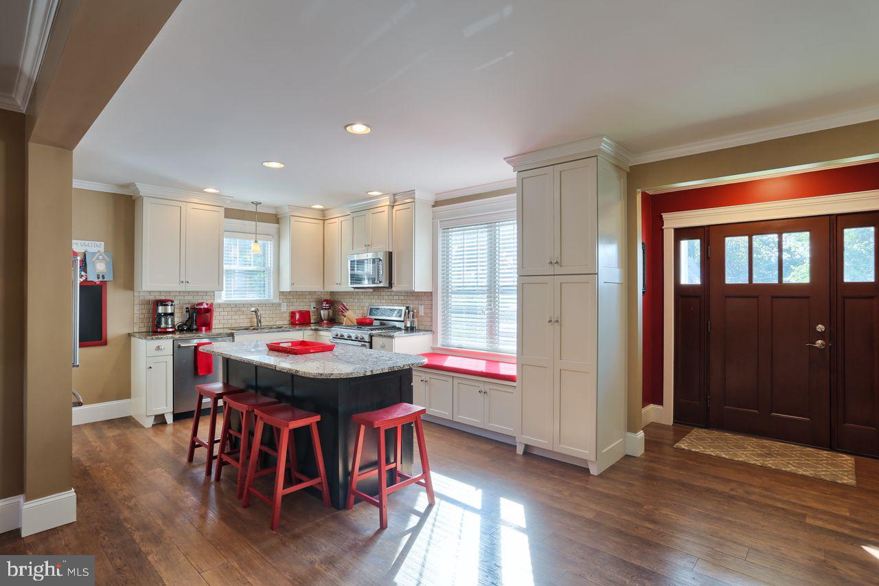 190 Hossler Road Manheim, PA 17545 - Photo 3 of 39 Open floorplan