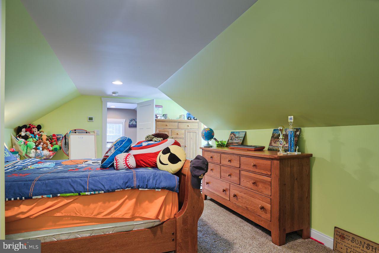 190 Hossler Road Manheim, PA 17545 - Photo 21 of 39 Second floor bedroom