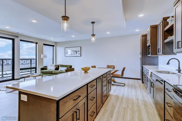 $345,000 | 360 32nd Avenue West, Unit 608, West Fargo, ND 58078