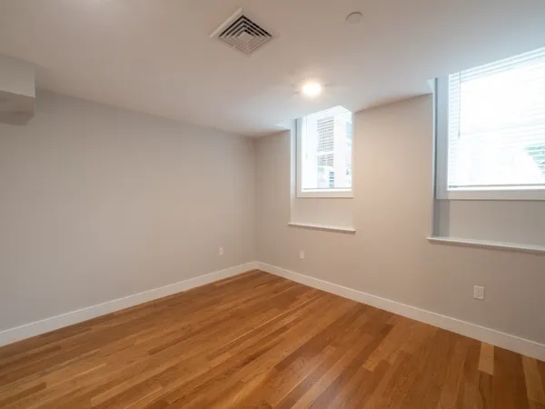 $3,500 | 78 Gibbs Street, Unit B, Brookline, MA 02446