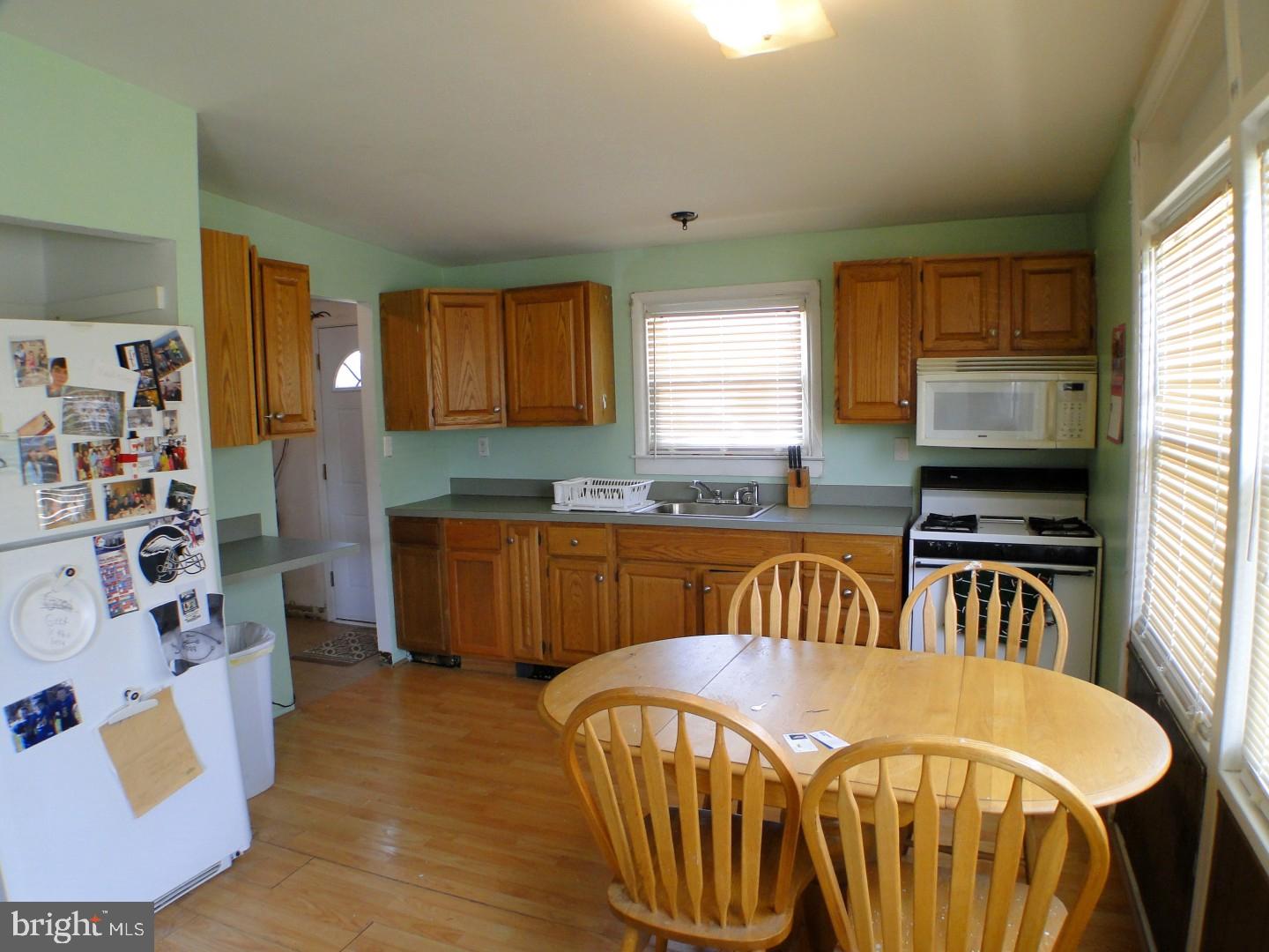 9318 Rising Sun Avenue Philadelphia, PA 19115 - Photo 10 of 17 Gallery Image 10
