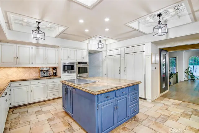 $1,299,910 | 8800 Avenida Miravilla, Cherry Valley, CA 92223