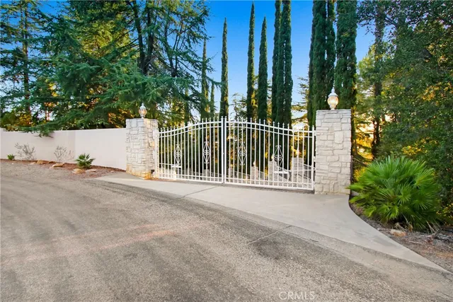 $1,299,910 | 8800 Avenida Miravilla, Cherry Valley, CA 92223