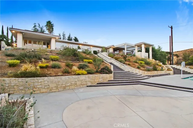 $1,299,910 | 8800 Avenida Miravilla, Cherry Valley, CA 92223