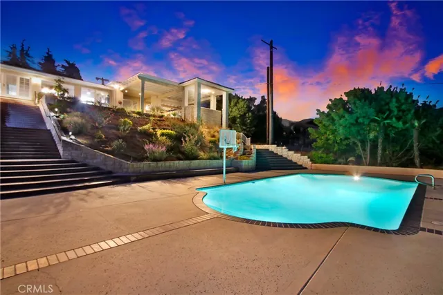 $1,299,910 | 8800 Avenida Miravilla, Cherry Valley, CA 92223