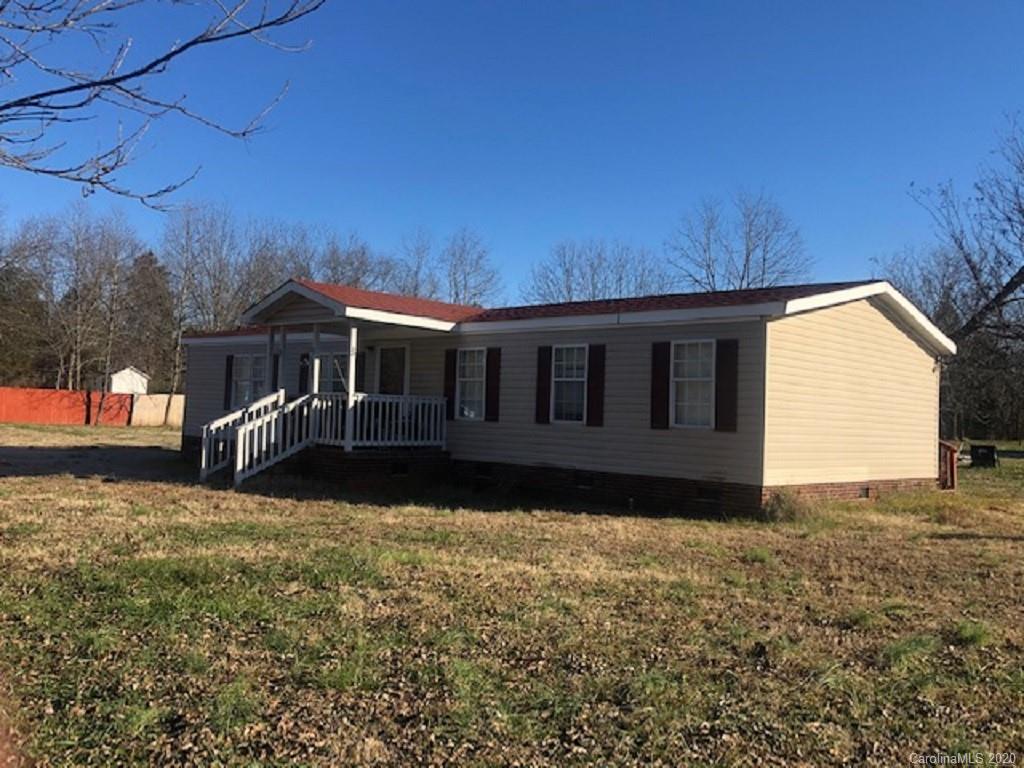1431 Minter Road Chester, SC 29706 - Photo 1 of 11 a house view with a garden space