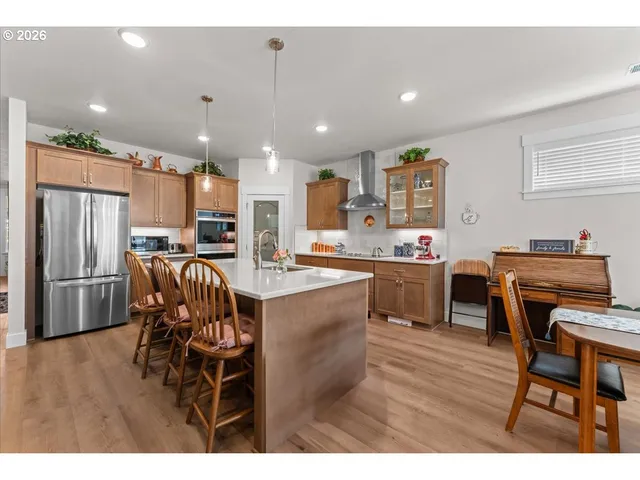 $717,700 | 229 Northeast 17th Avenue, Canby, OR 97013