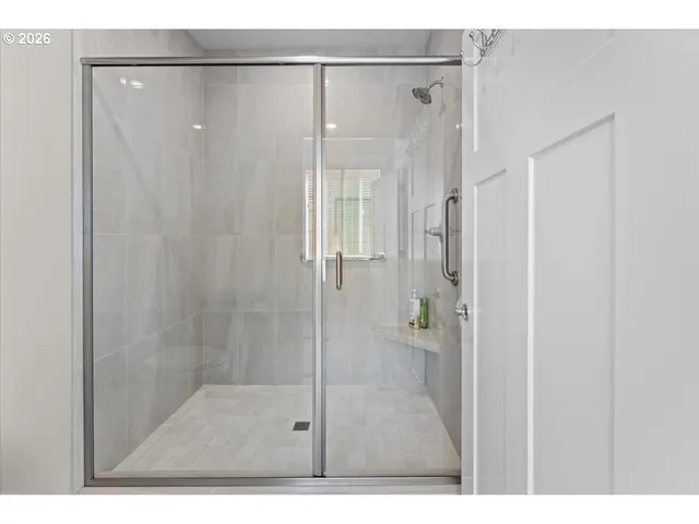 $717,700 | 229 Northeast 17th Avenue, Canby, OR 97013