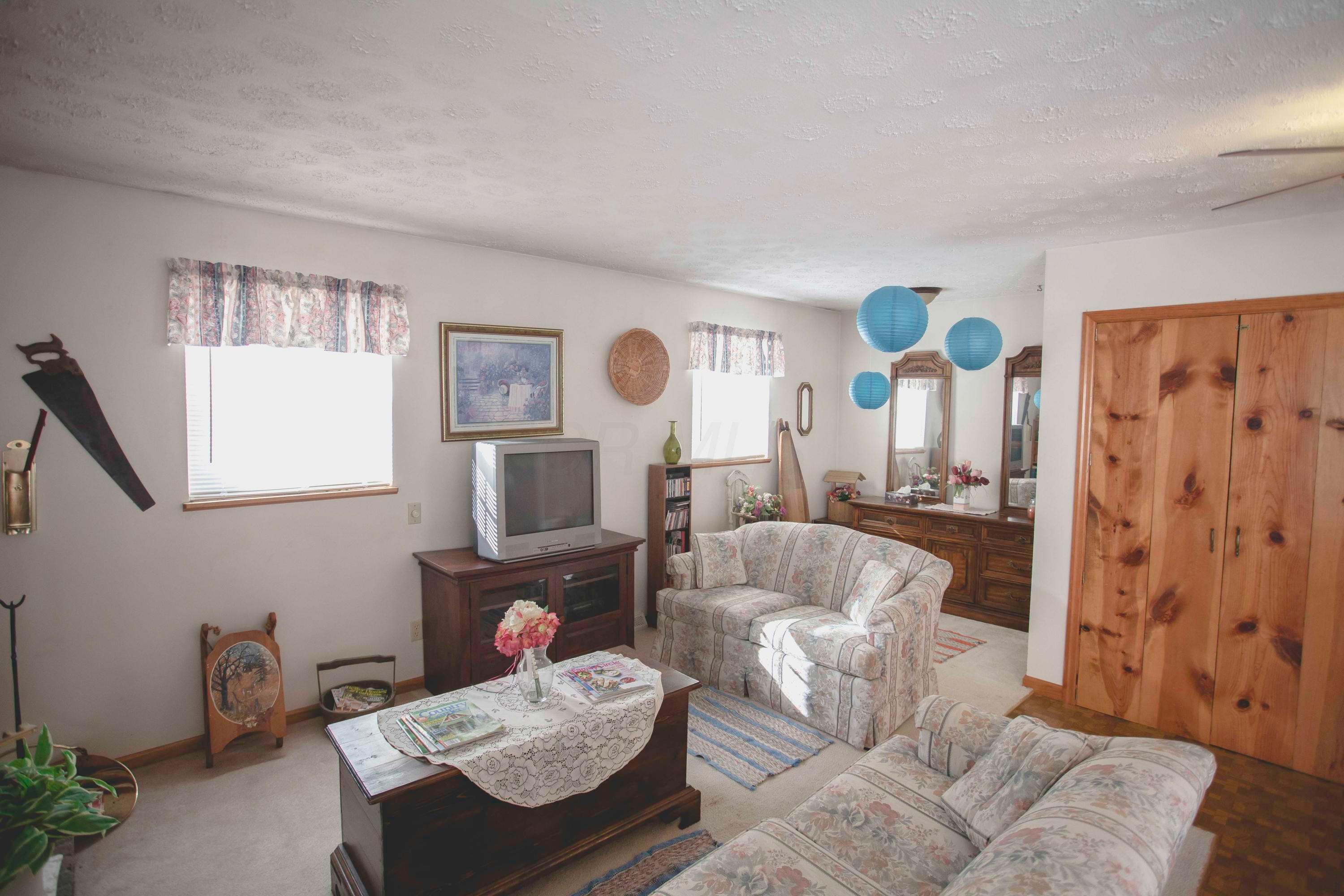 5357 Beecher Road Pataskala, OH 43062 - Photo 22 of 31 Gallery Image 22