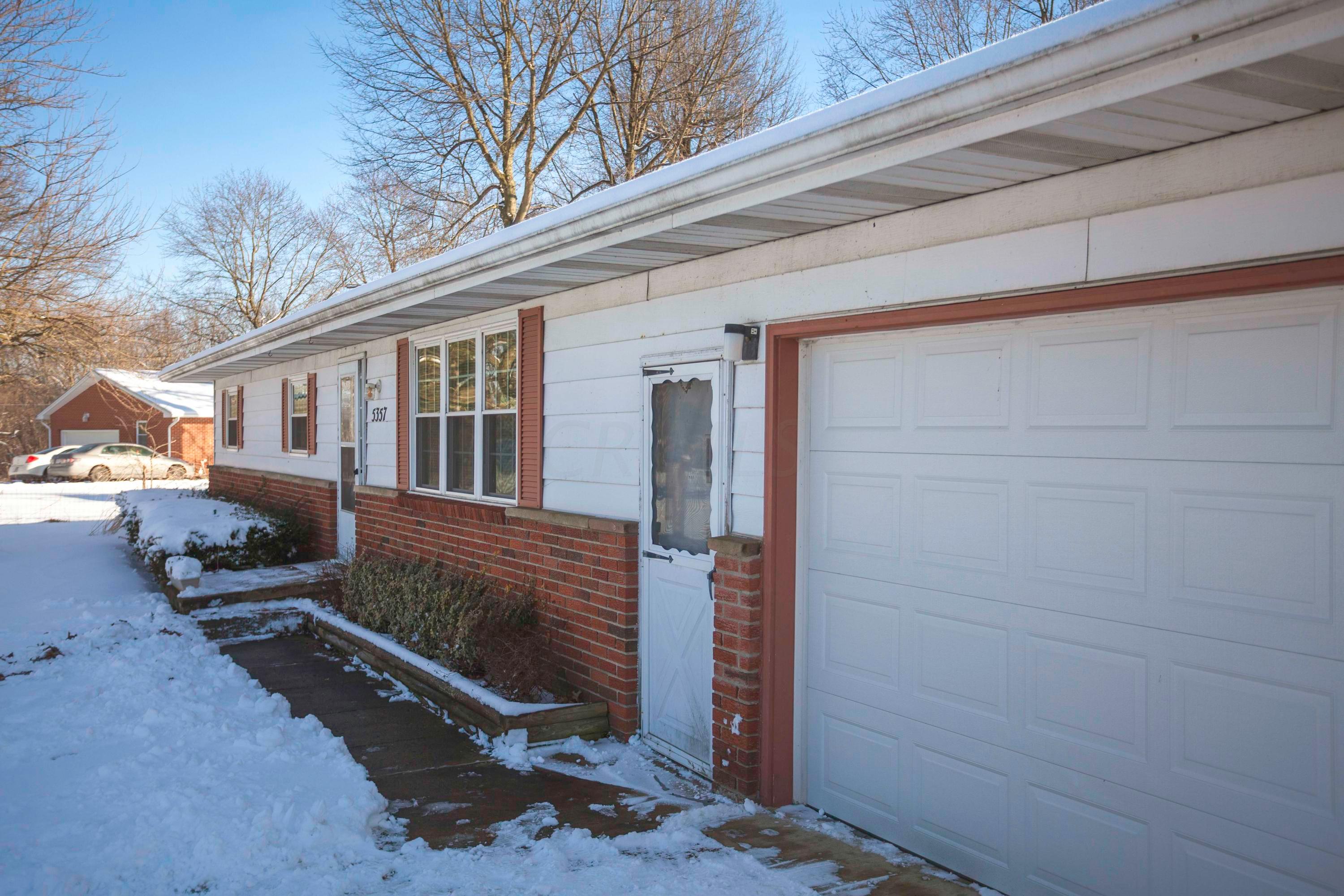 5357 Beecher Road Pataskala, OH 43062 - Photo 3 of 31 Gallery Image 3