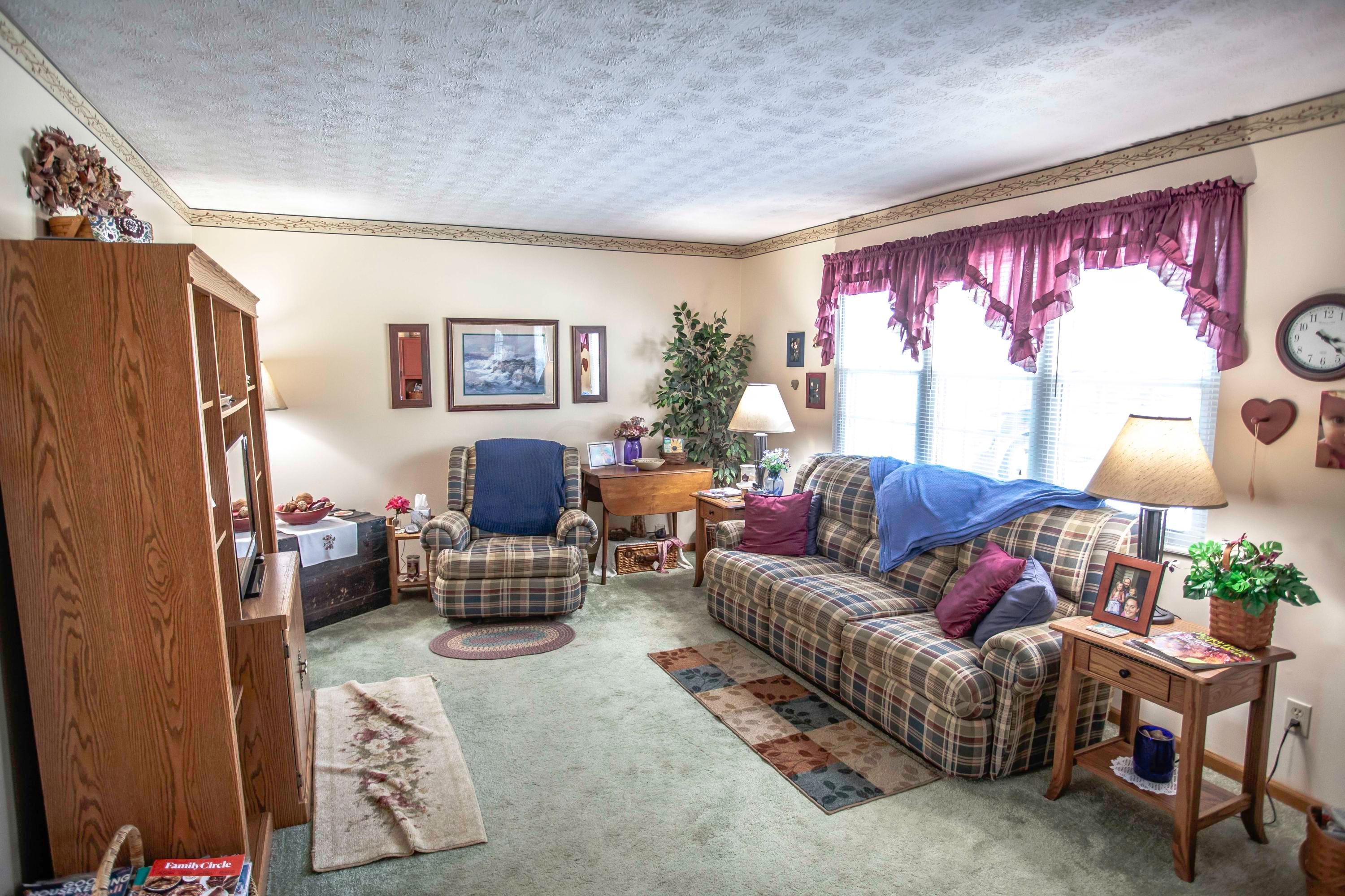 5357 Beecher Road Pataskala, OH 43062 - Photo 6 of 31 Gallery Image 6