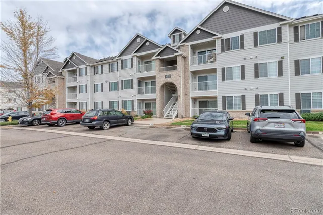 $310,000 | 15700 East Jamison Drive, Unit 105, Englewood, CO 80112
