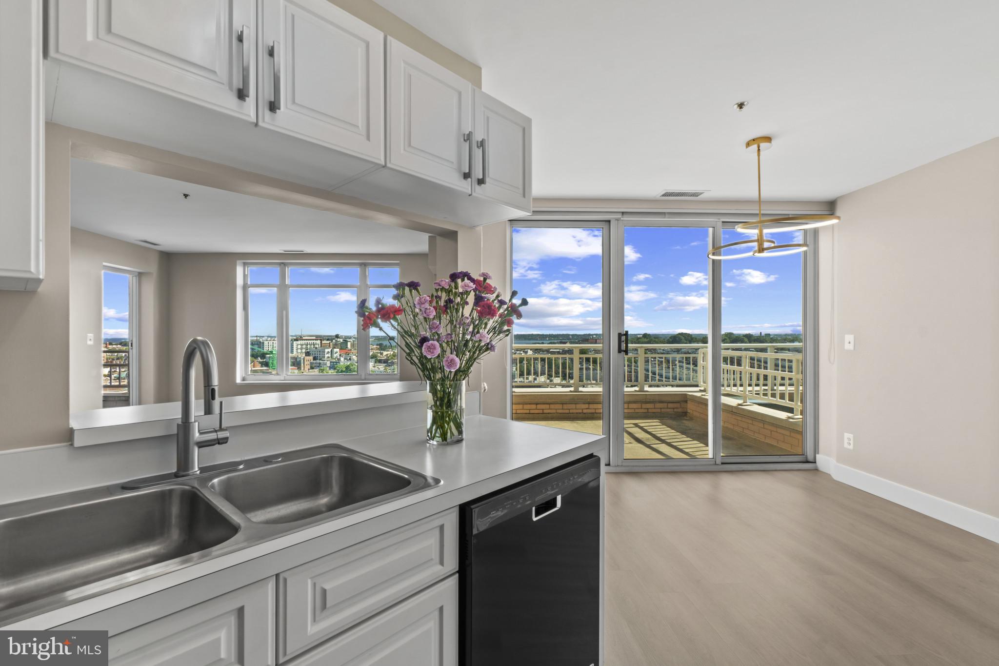 100 Harborview Drive, Unit 1312 Baltimore, MD 21230 - Photo 14 of 37