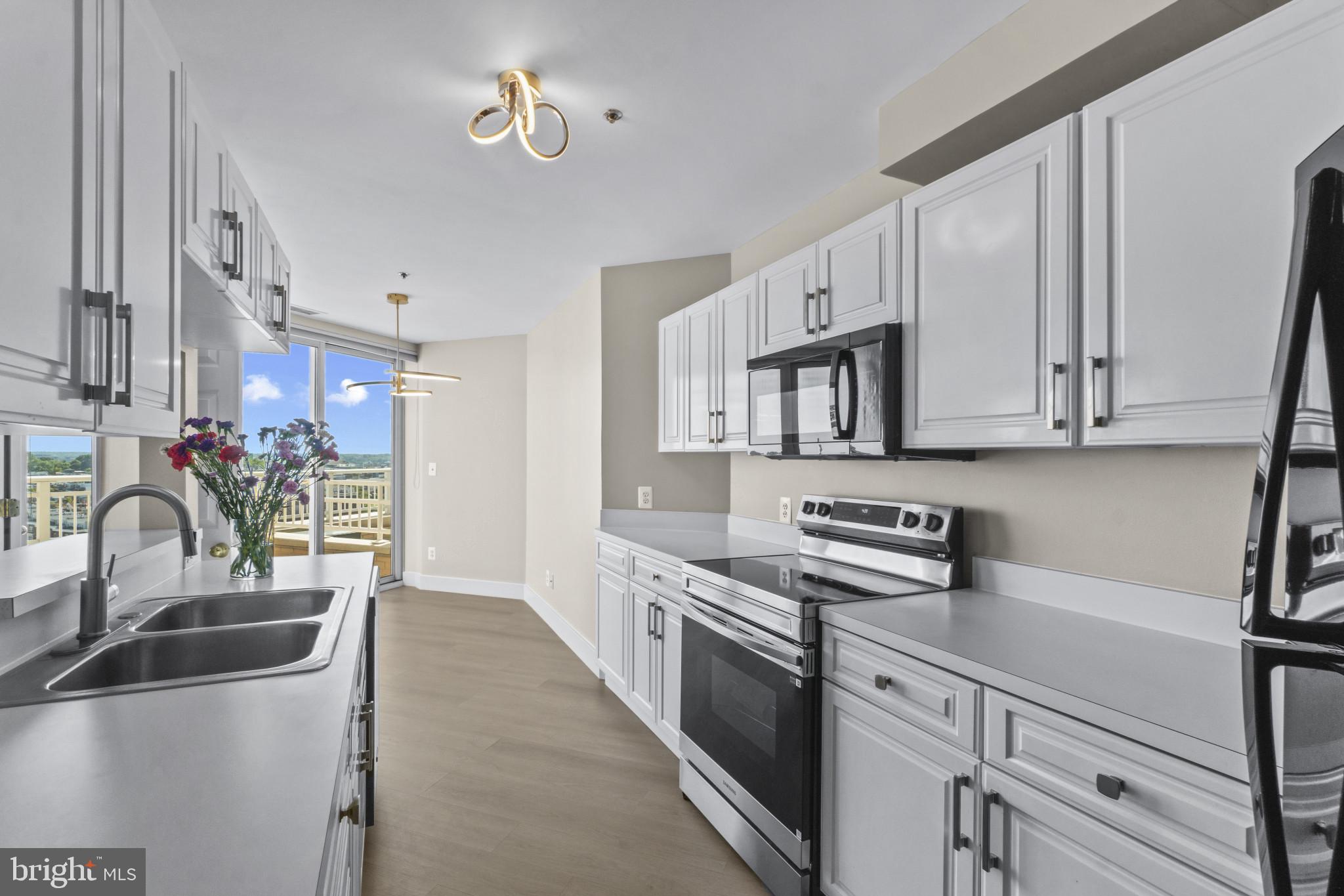 100 Harborview Drive, Unit 1312 Baltimore, MD 21230 - Photo 17 of 37