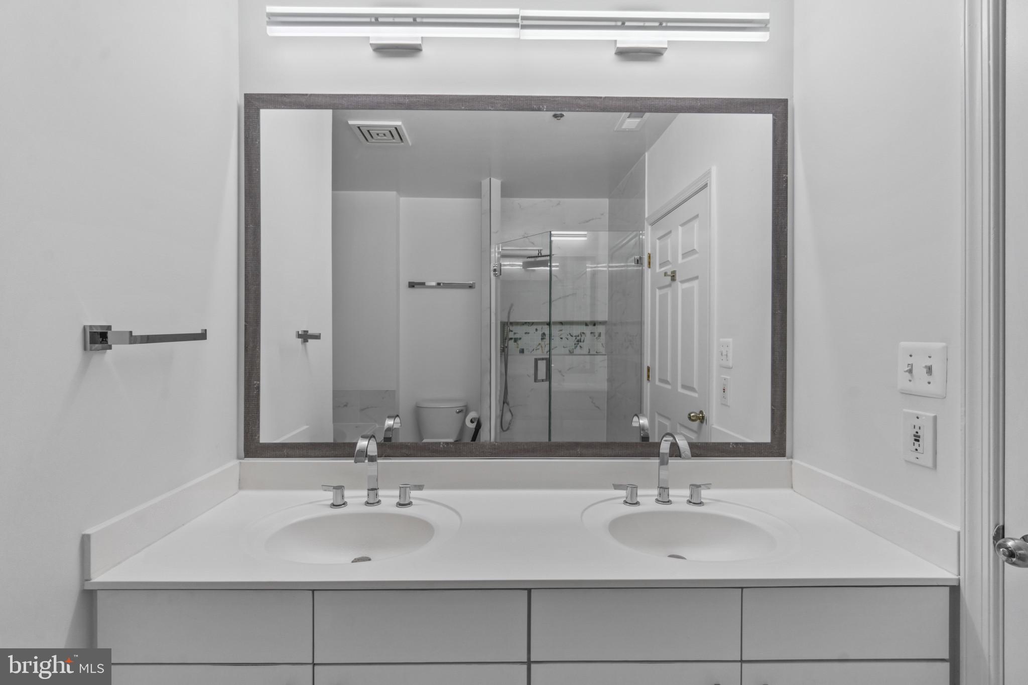 100 Harborview Drive, Unit 1312 Baltimore, MD 21230 - Photo 28 of 37