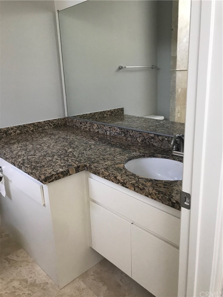 103 C. Mayor Redondo Beach, CA 90277 - Photo 15 of 20