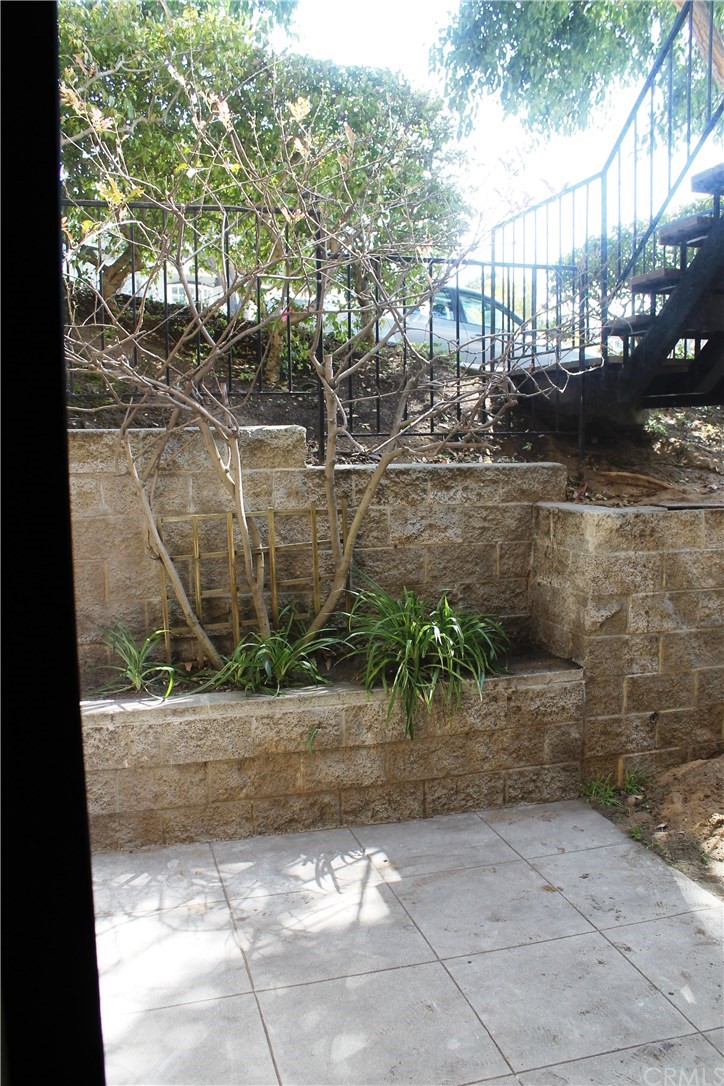103 C. Mayor Redondo Beach, CA 90277 - Photo 9 of 20 Zen-Like Deck off 3rd Bed/Bonus Room (down)