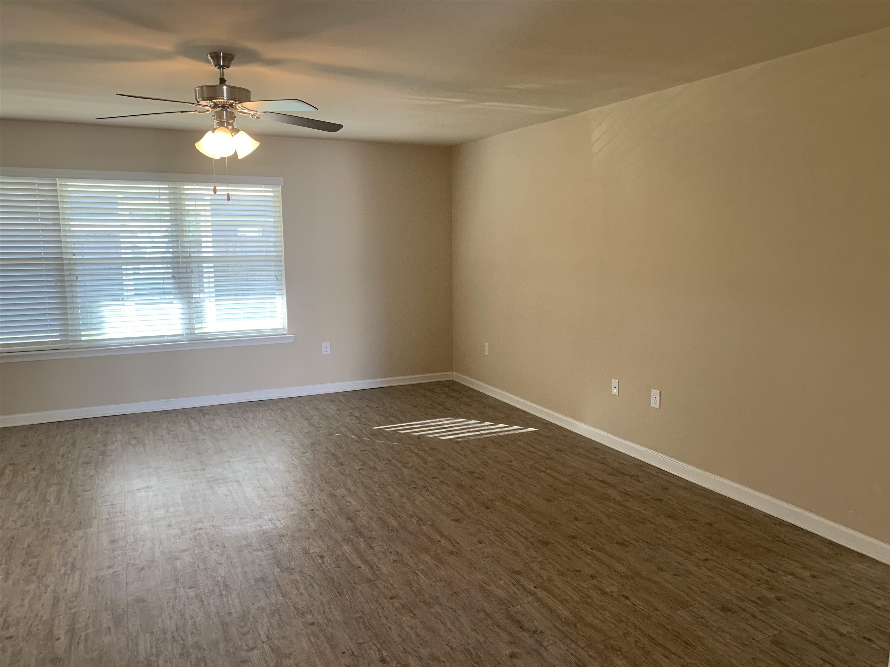 6939 Crimson Ridge Street Gulf Shores, AL 36542 - Photo 4 of 33