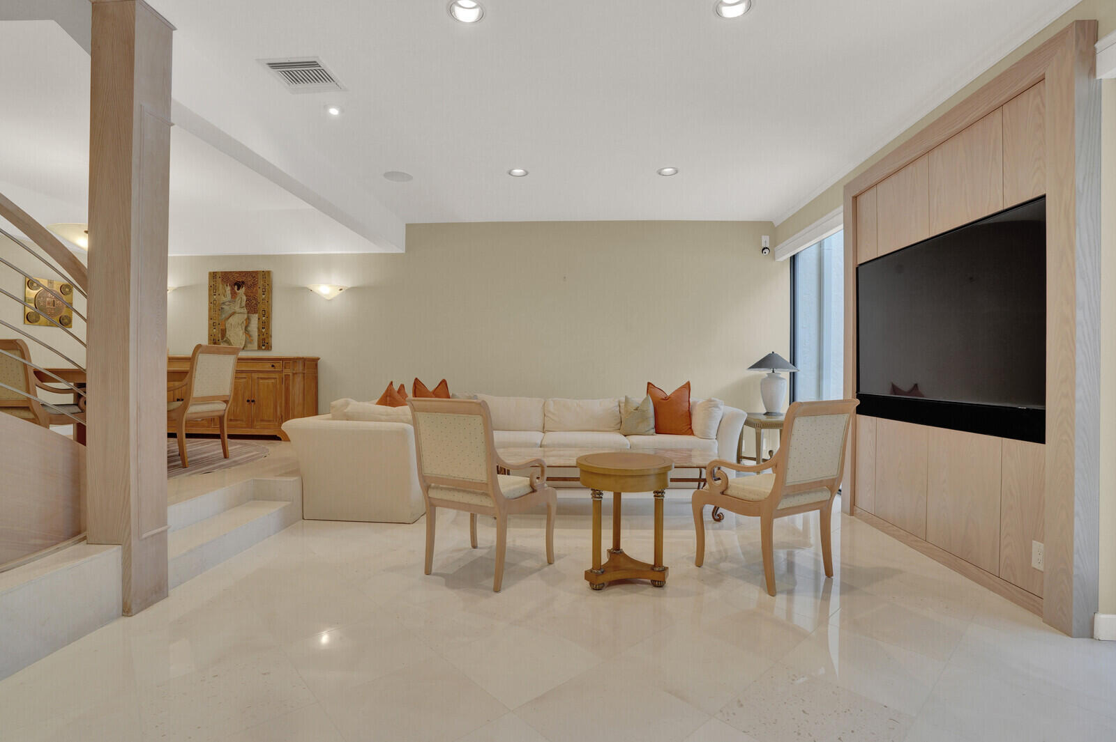 2717 North Ocean Boulevard, Unit 2 Boca Raton, FL 33431 - Photo 16 of 77 Living Room