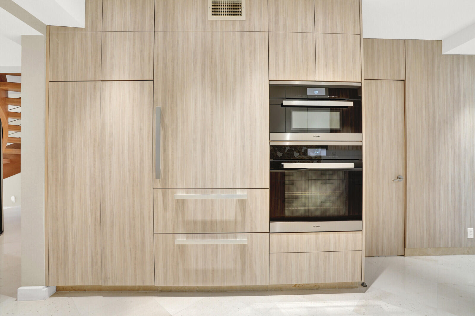 2717 North Ocean Boulevard, Unit 2 Boca Raton, FL 33431 - Photo 23 of 77 Kitchen