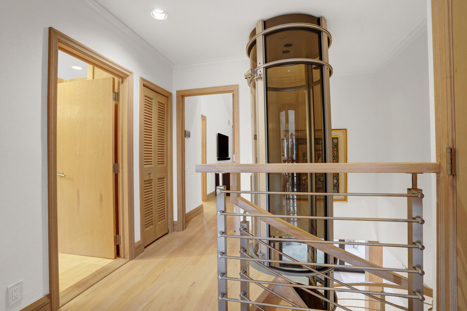 2717 North Ocean Boulevard, Unit 2 Boca Raton, FL 33431 - Photo 34 of 77 Upper Hallway