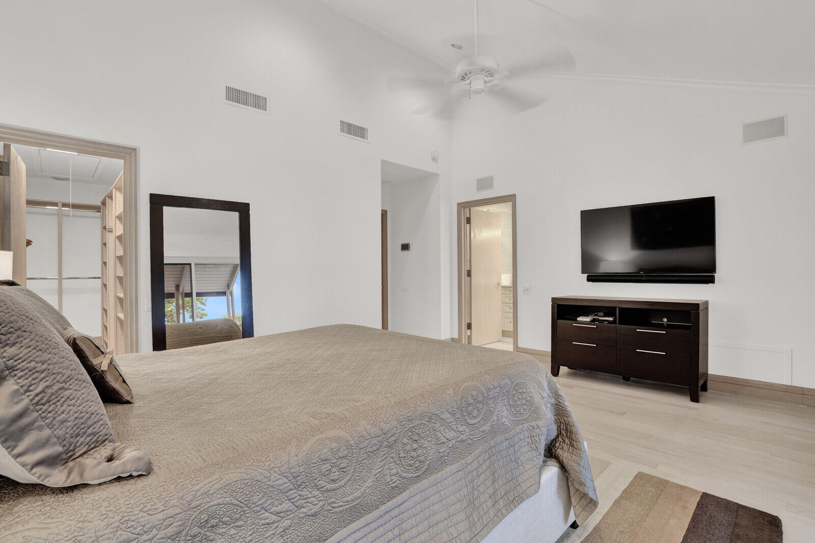 2717 North Ocean Boulevard, Unit 2 Boca Raton, FL 33431 - Photo 38 of 77 Primary Bedroom