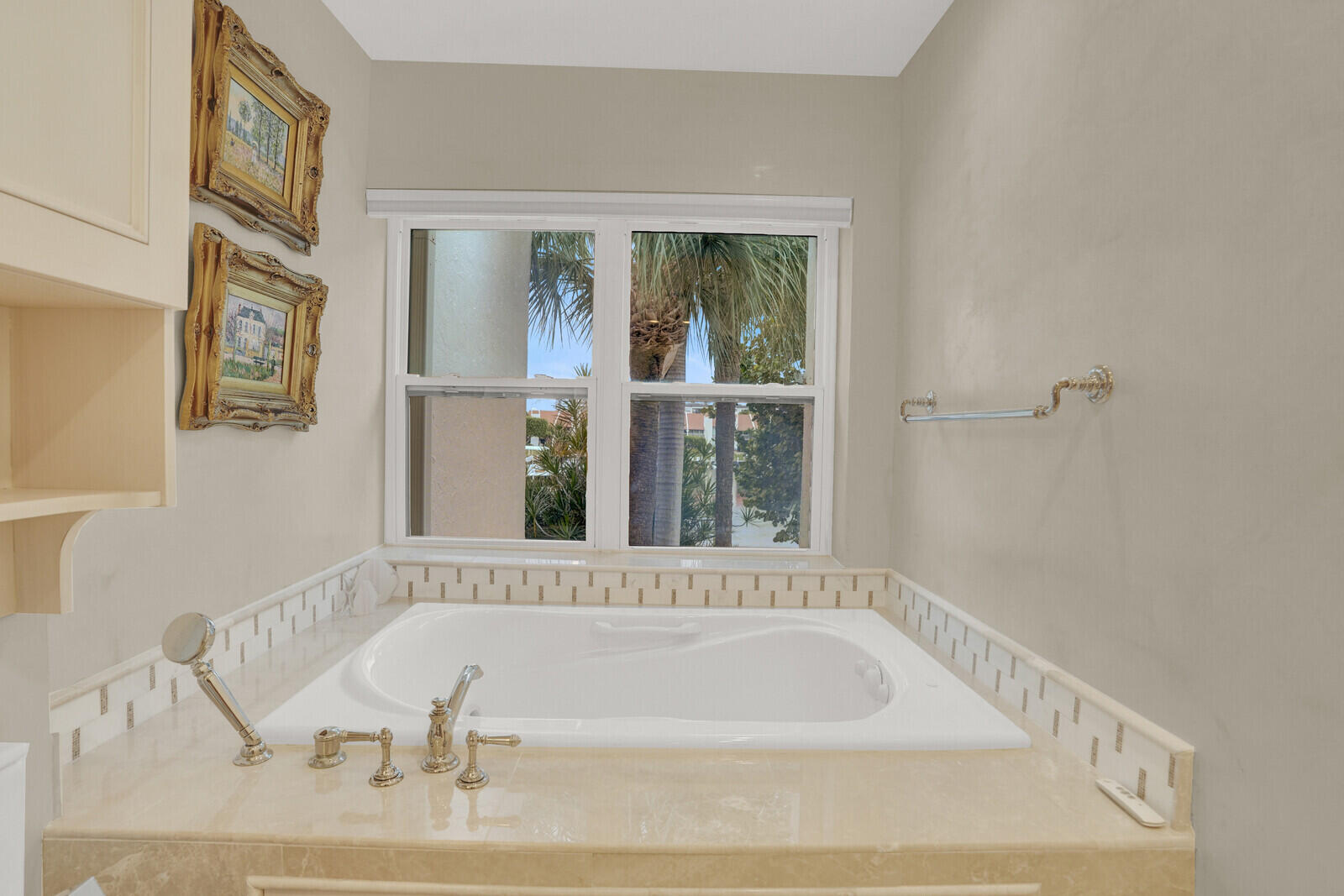 2717 North Ocean Boulevard, Unit 2 Boca Raton, FL 33431 - Photo 41 of 77 Primary Bath