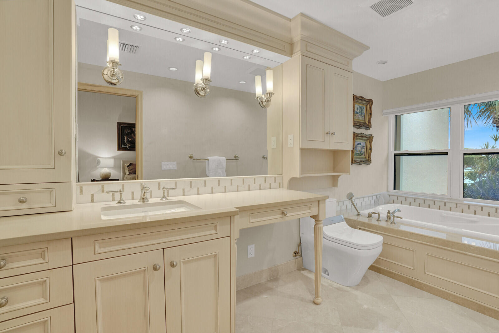 2717 North Ocean Boulevard, Unit 2 Boca Raton, FL 33431 - Photo 45 of 77 Primary Bath