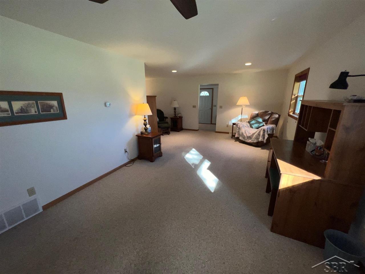 2525 Center Road Caro, MI 48723 - Photo 9 of 30 50058389-8.JPG