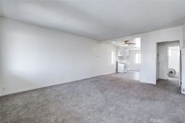 $1,995 | 3430 Elm Avenue, Unit 14, Long Beach, CA 90807