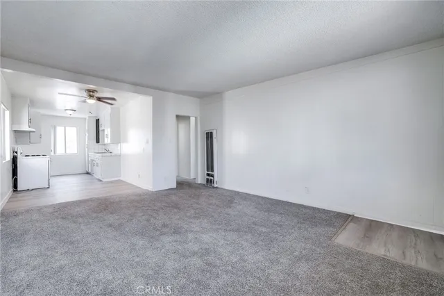 $1,995 | 3430 Elm Avenue, Unit 14, Long Beach, CA 90807