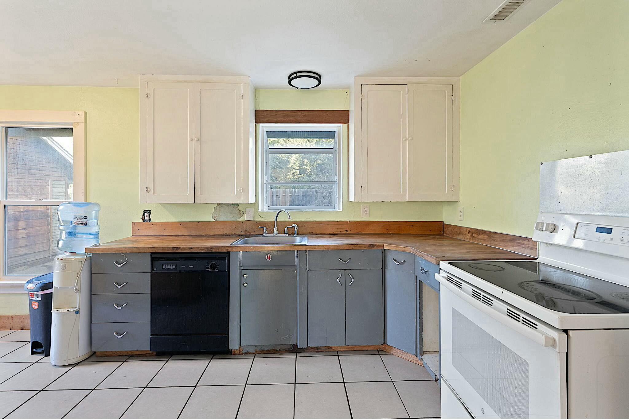 3110 Upper River Road Grants Pass, OR 97526 - Photo 24 of 44 tempImage9LQVlF